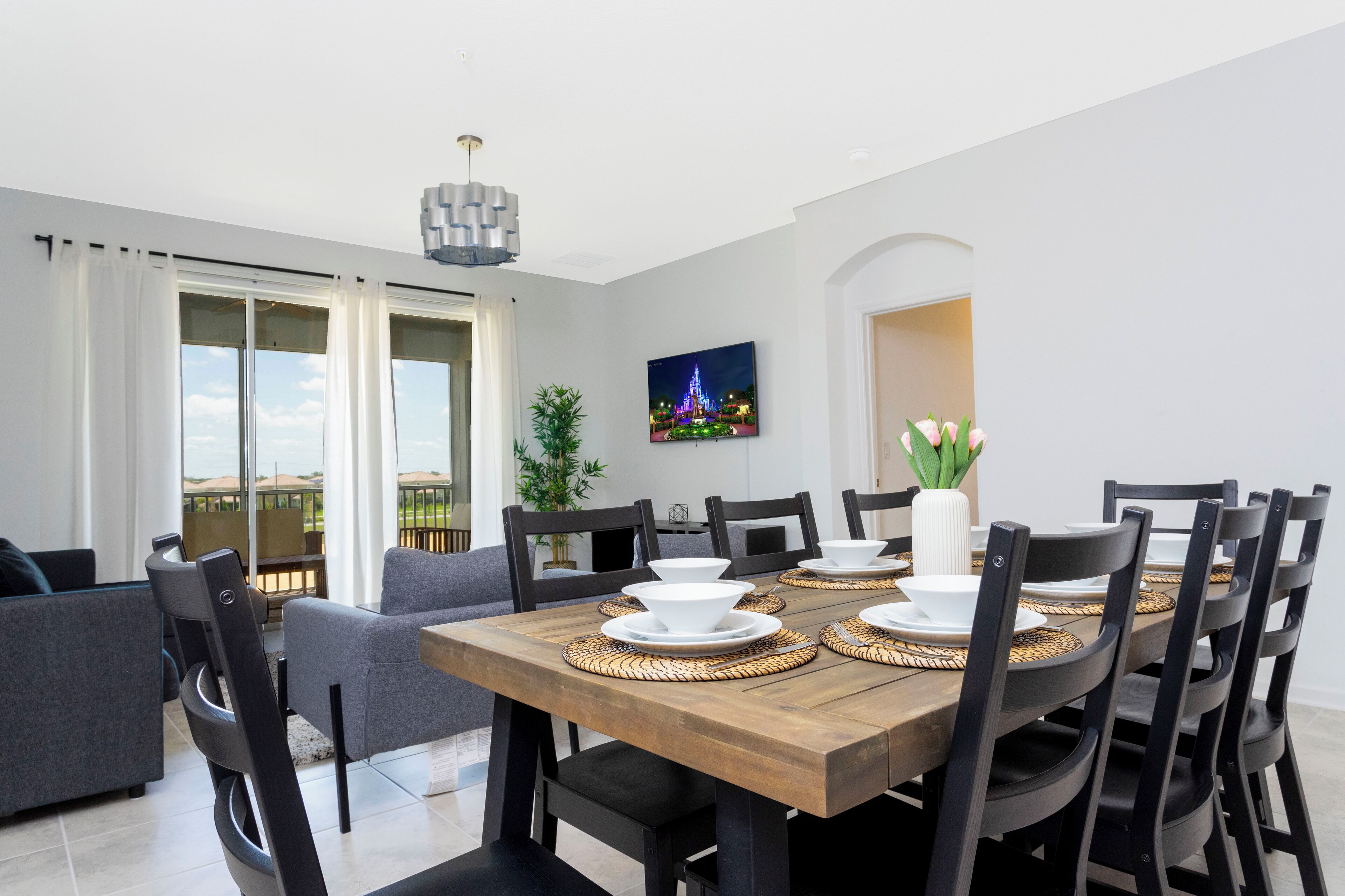 Căn hộ | 3 phòng ngủ, két bảo mật tại phòng, bàn, phòng cách âm 