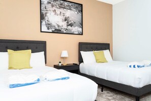 3 bedrooms, in-room safe, desk, soundproofing - Gorgeous 3Bd Close to Disney Champions Gate 993 (Davenport)