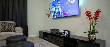 House | 5 bedrooms, soundproofing, Internet