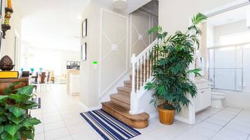 House | 4 bedrooms, Internet