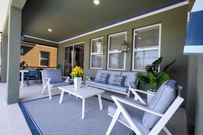 5 bedrooms, desk, Internet - Stunning 5Bd w Pool Close to Disney Solterra 7829 (Davenport)