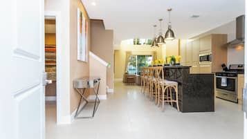 4 habitaciones y acceso a internet