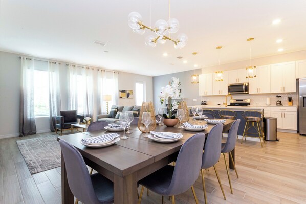 Appartamento | 3 camere, una scrivania, insonorizzazione, Internet