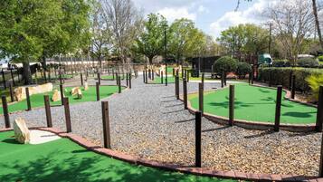 House | 5 bedrooms, Internet