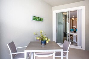 Unclassified image, 2 of 60, button - Sanitized Gorgeous Family Getaway 4Bd Home w Pool Close to Disney 4983 (Kissimmee)