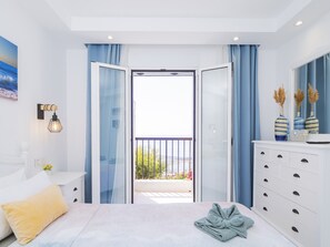 1 slaapkamer, een strijkplank/strijkijzer, gratis wifi, beddengoed