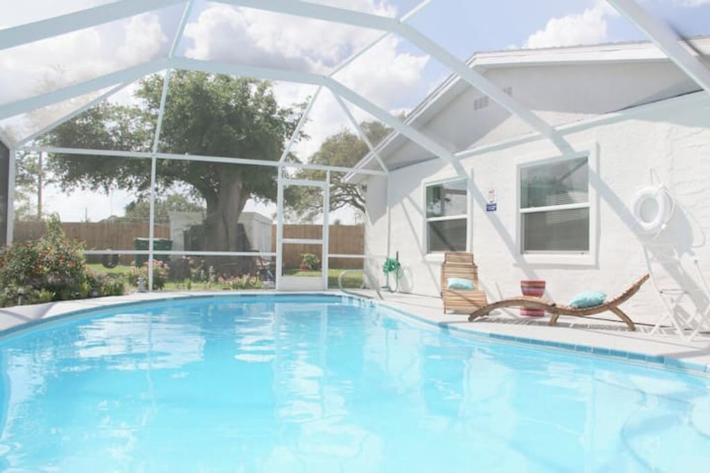 NEW! Trendy 3BD/2B Home Pool Patio 8 Guests