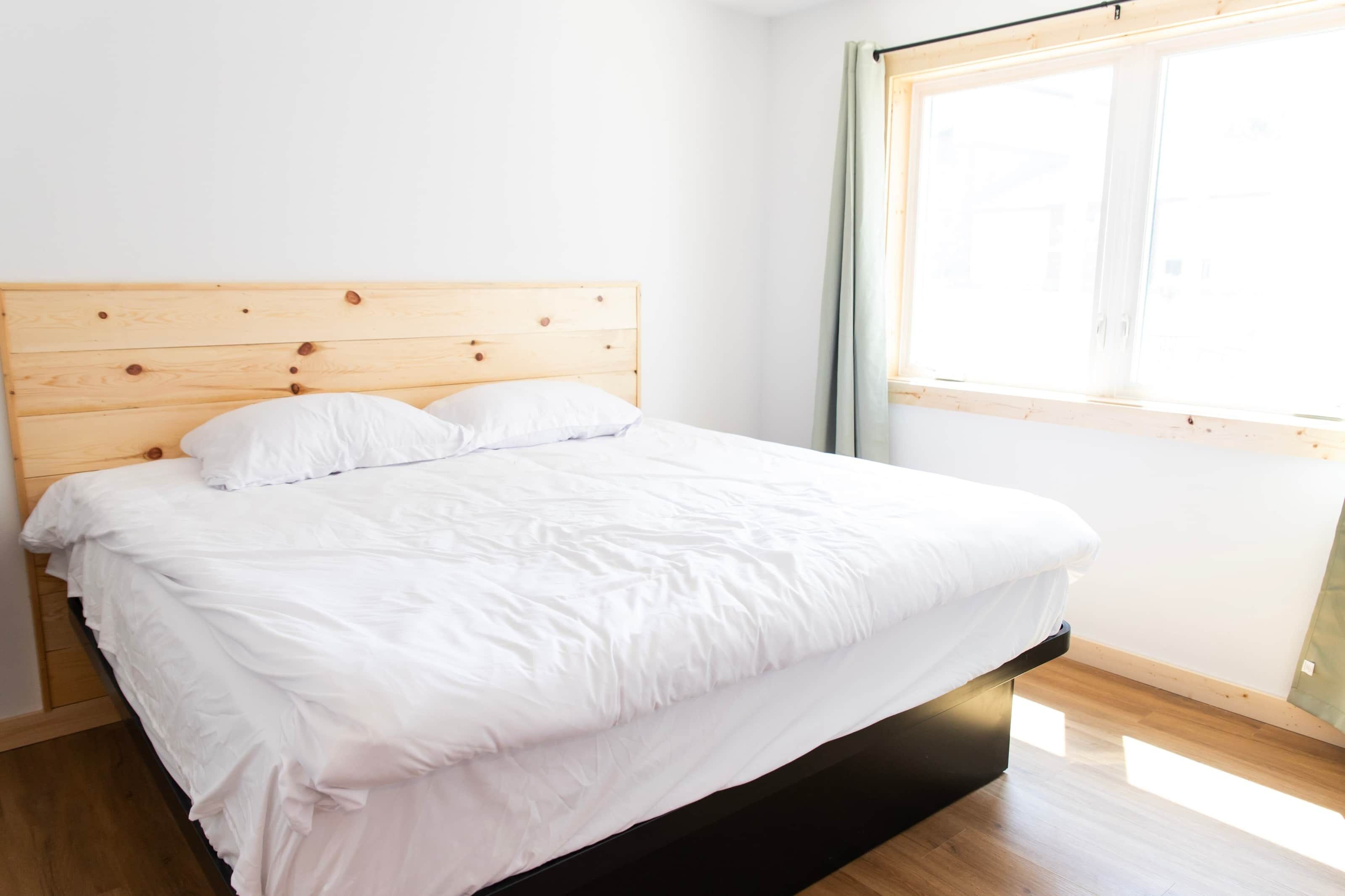 2 bedrooms, iron/ironing board, travel crib, WiFi