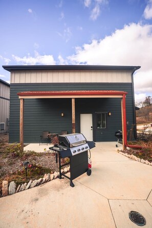 Terrace/patio - Bluffside Gardens Maple Series Unit 1B (Decorah)