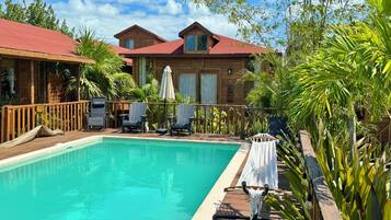 Alberca al aire libre