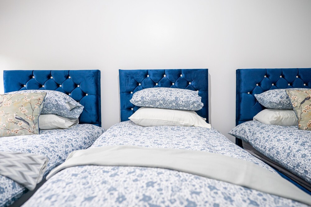 Bv Royal 2 Bed Apt In Bradford City Centre Bradford Vrbo