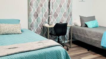 3 slaapkamers, een bureau, gratis wifi, beddengoed