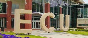 Fifty Shades of Graytastic Home! Peaceful & cozy retreat 2 minutes from ECU!
