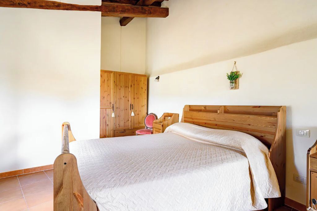 2 多间卧室、免费 WiFi、床单