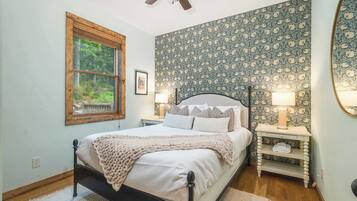 6 chambres, fer et planche à repasser, lit parapluie, Wi-Fi