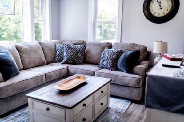 Téléviseur connecté, jeux vidéo, livres