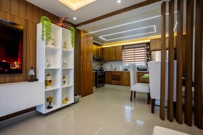 Interior - Stylish Luxury • Balcony • Fast WiFi• Parking (Santiago De Los Caballeros)