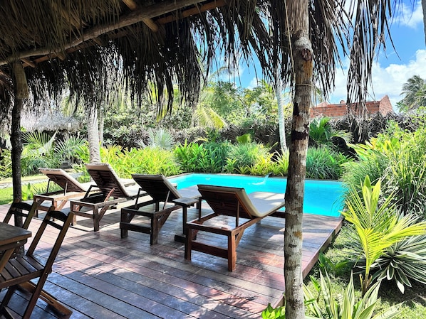Poolside bar