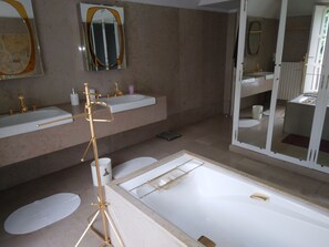 Shower, soap, shampoo - Maison de Charme (Bagnères-de-Luchon)