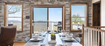 Stunning Views: Secluded 5 bedroom Mountain Home
