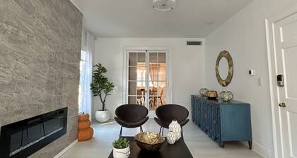 Perfect for family/corporate, Strategic location, 2mi Yale, 2.8 mi Airport,