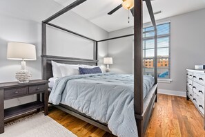 2 bedrooms, WiFi, bed sheets - Custom Suite over Target - Downtown AU 209 (Auburn)
