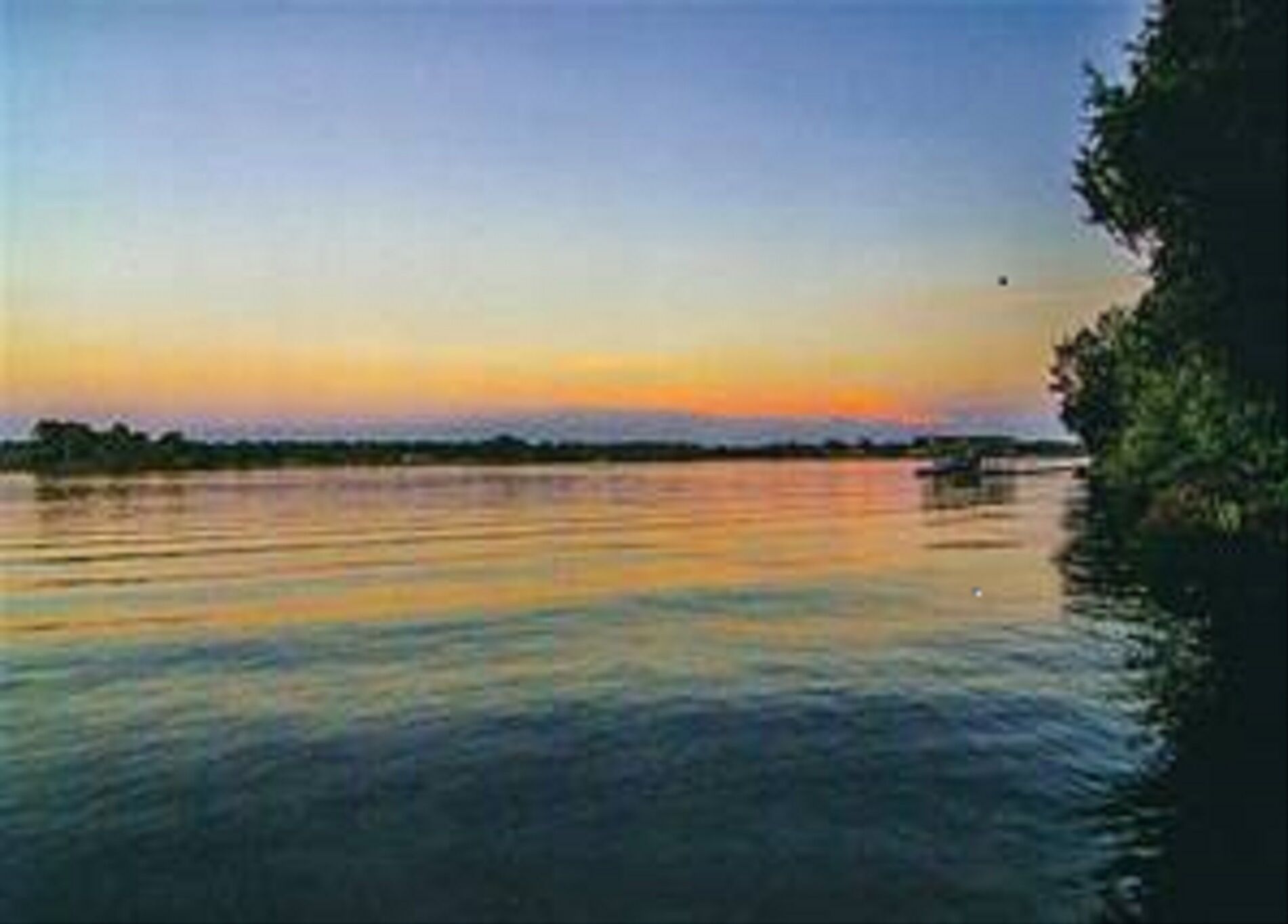 Vacation Living! Lake & Pool Close to Nashville!#2