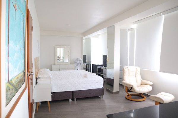 Desk, laptop workspace, free WiFi