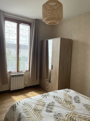 1 habitación, cuna de viaje y wifi