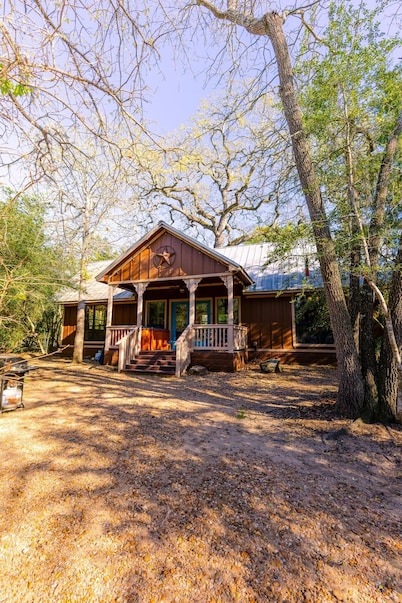 Hidden Grove w/ Hot Tub @ Scenic Oaks