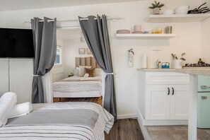 1 bedroom, iron/ironing board, travel cot, free WiFi