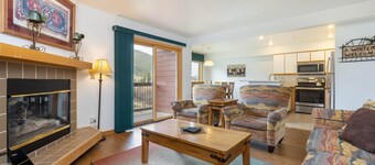 113 Cinnamon Ridge 2 Bedroom Condo by RedAwning