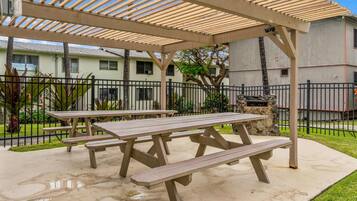 Condo, 1 Bedroom | Property grounds