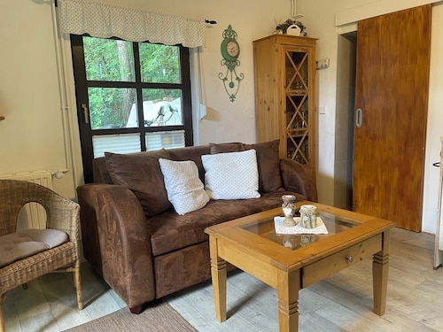 Ferienhaus direkt am Wald, ruhige Lage mit guter Anbindung in die City