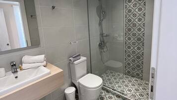 Exclusive Double Room | Bathroom