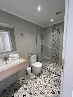 Exclusive Double Room | Bathroom