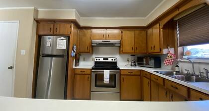 Bay Brick house near the beach and great saltwater fishing huge boat parking