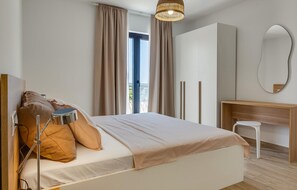 4 Schlafzimmer, Zimmersafe, Reisekinderbett, kostenloses WLAN