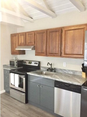 Private kitchen - Richmond, SeaCliff #4
  (San Francisco)