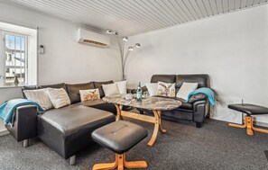 TV, fireplace - Stunning apartment in Sydals with WiFi (Sydals)