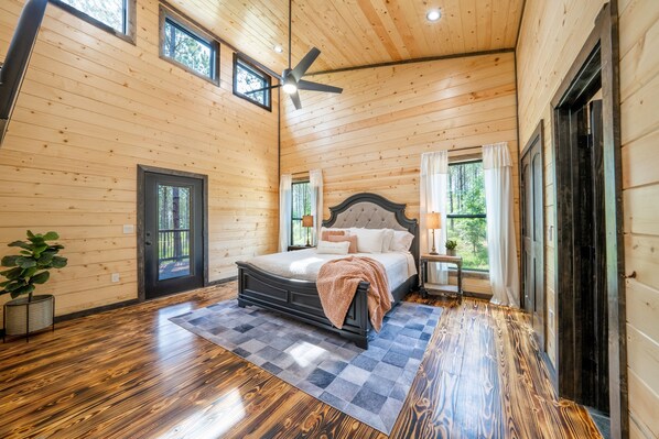 2 室のベッドルーム、アイロン / アイロン台、WiFi、ベッドシーツ