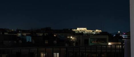 Apartment | Outdoor dining