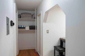 Interior - Cozy Fireplace Apartment (Newark)