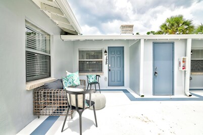 Cozy Villa #1, 3 minutes from Downtown & 10 minutes to the Beach