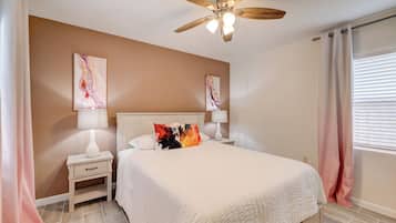 2 多间卧室、办公桌、熨斗/熨衣板、免费 WiFi