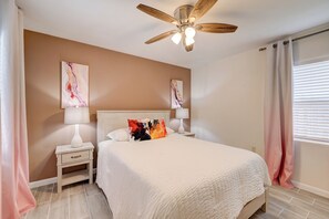 2 bedrooms, desk, iron/ironing board, free WiFi