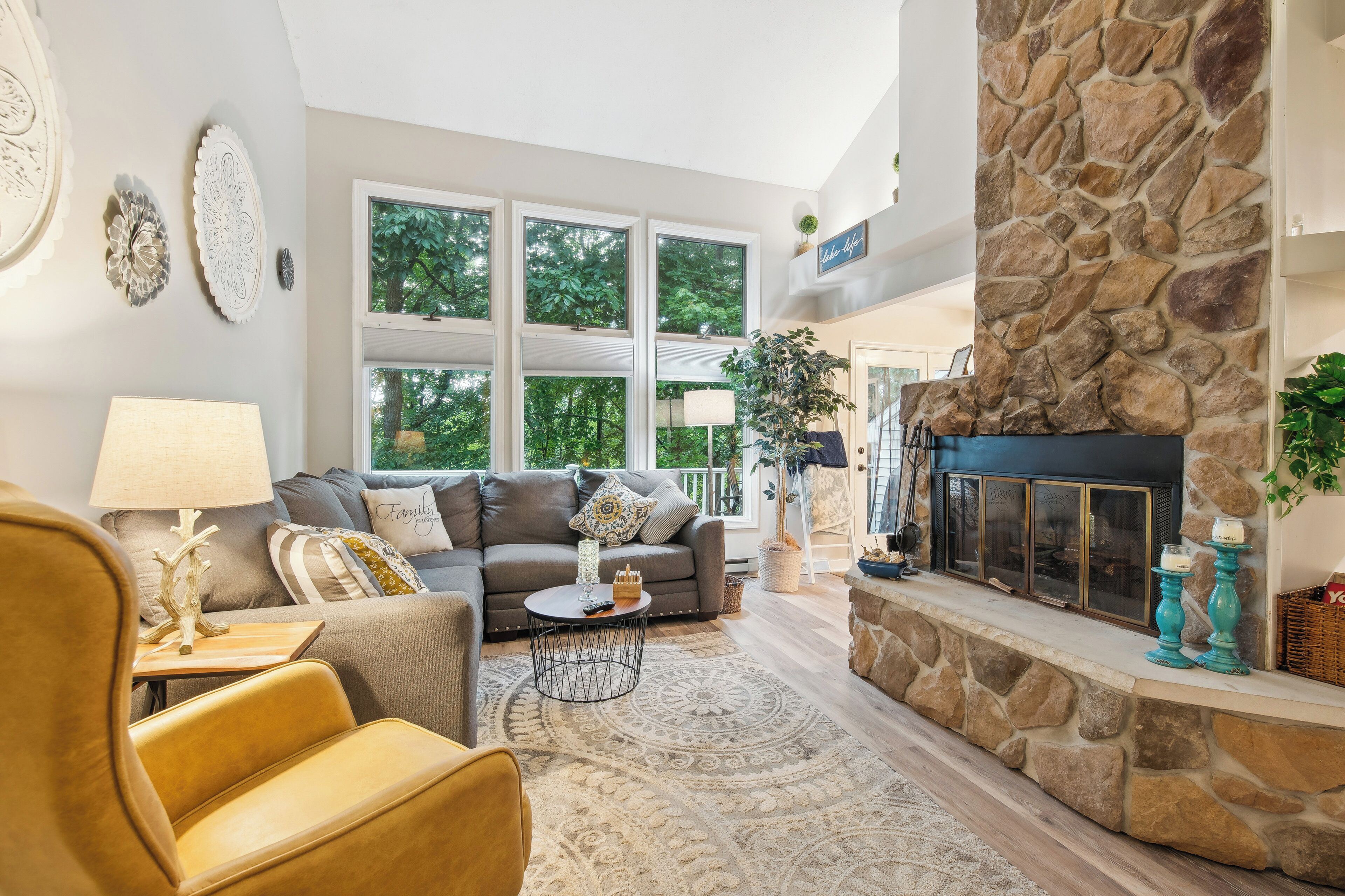 Lake Harmony Retreat w/ Fireplace!