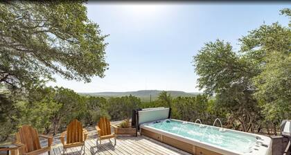 Surrounded by hills + xll spa + pool table + game room + two master rooms