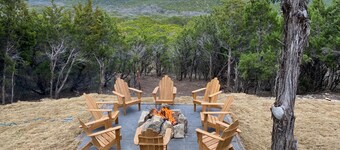 Top-rated! Home in gated 4-acre with Game room, XL HotSpa, Firepit