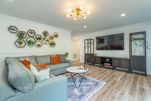 Smart-TV, Kamin, Videospiele